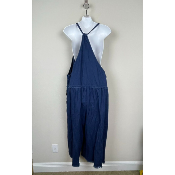 Free People‎ Chambray Jumpsuit L Racerback Wide Leg Cropped Raw Hem Boho - Picture 3 of 11